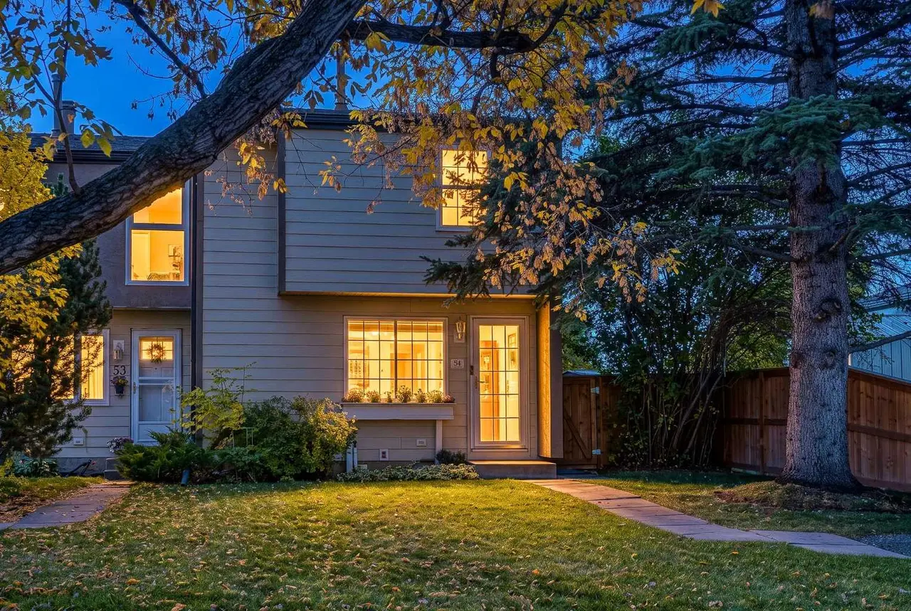 54, 1845 Lysander Crescent SE
