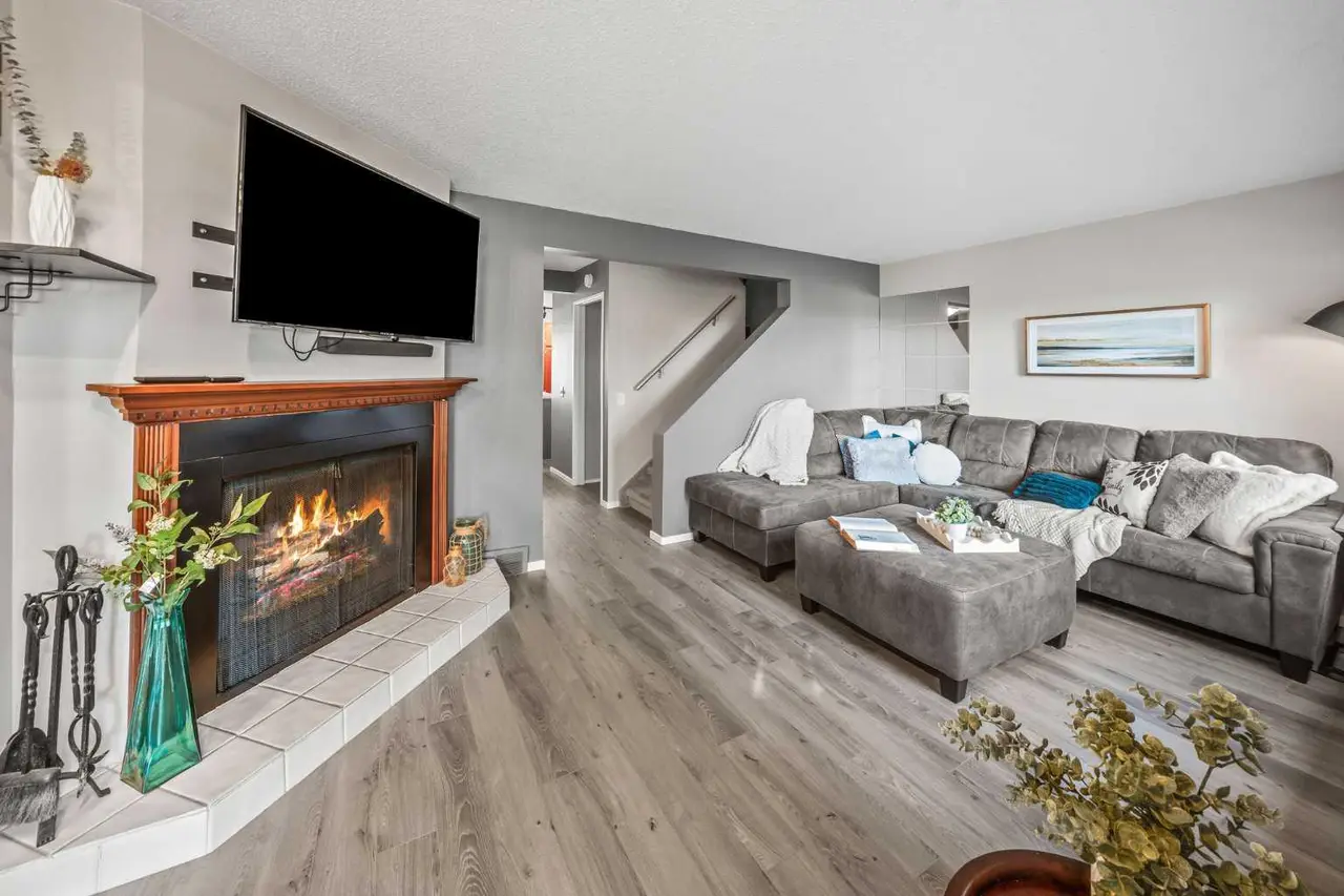 54, 1845 Lysander Crescent SE