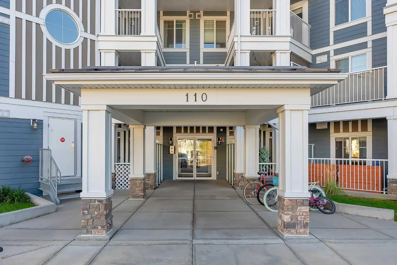 403, 110 Auburn Meadows View SE