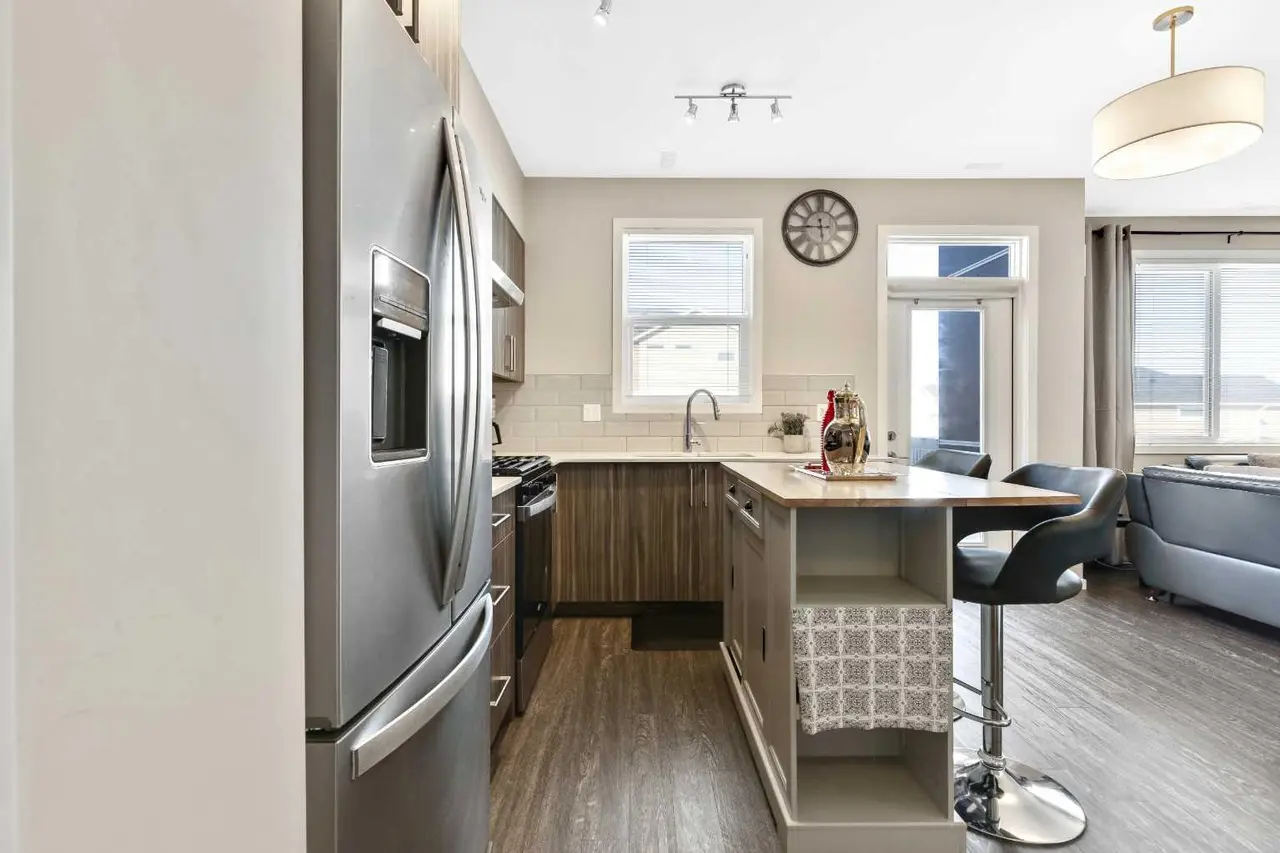 203, 245 Redstone  NE