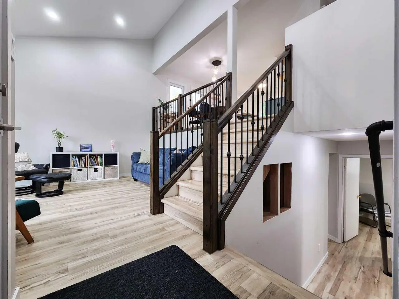 14 stafford Road N