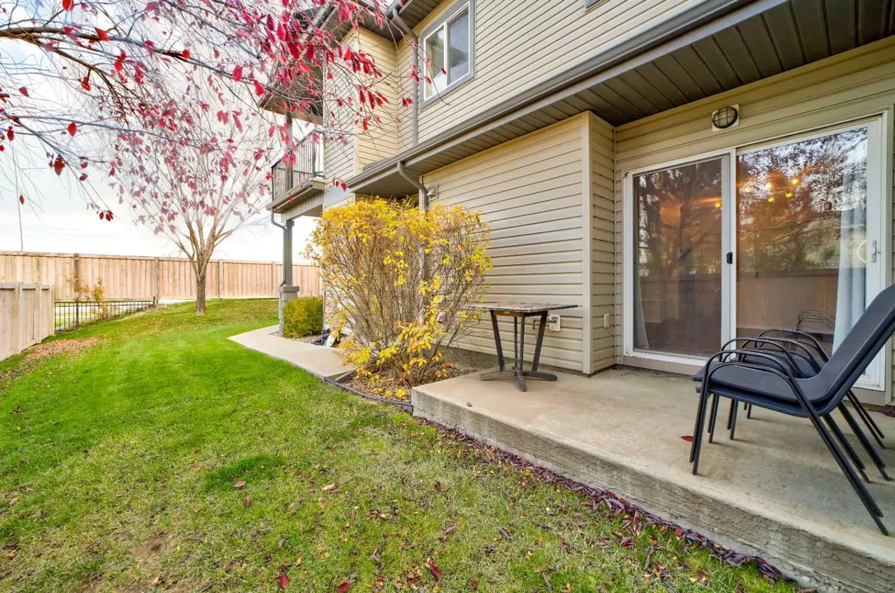4, 125 Silkstone Road W