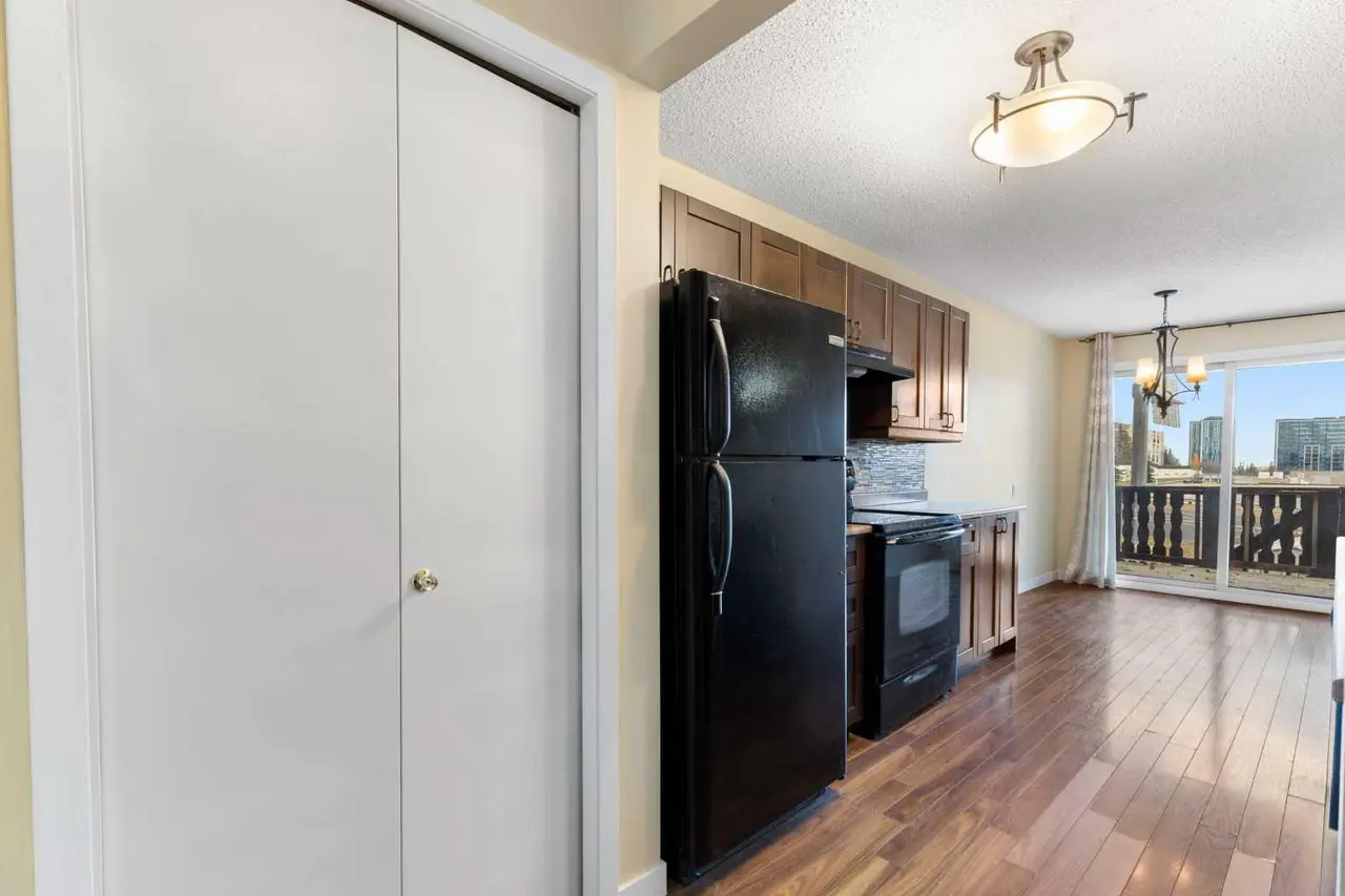 20 Dalhousie Crescent NW