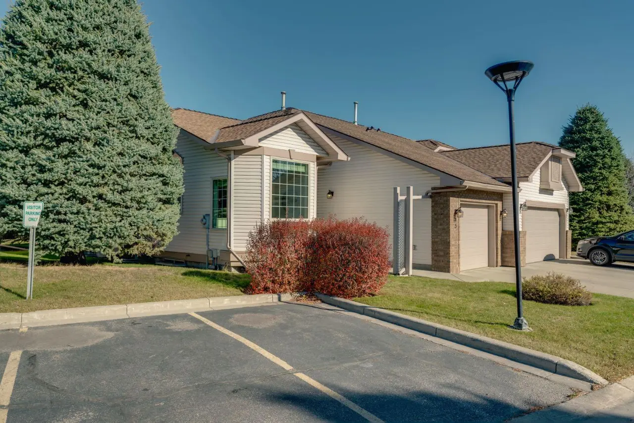 55 Douglas Woods Park SE