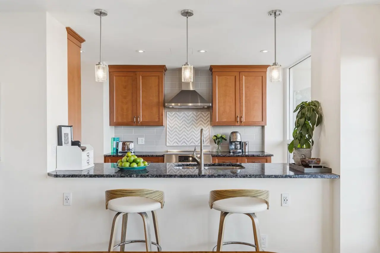 603, 3316 Rideau Place SW