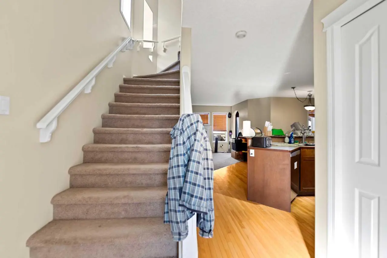 195 Cranberry Close SE