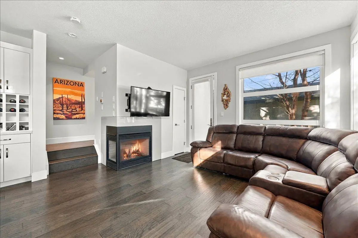 2, 840 McPherson Road NE