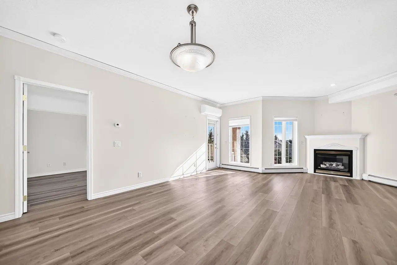 314, 728 Country Hills Road NW