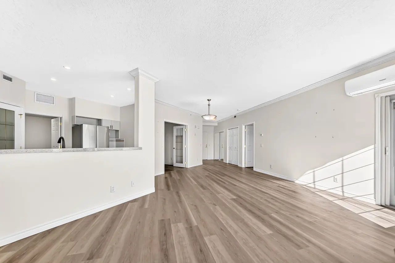 314, 728 Country Hills Road NW