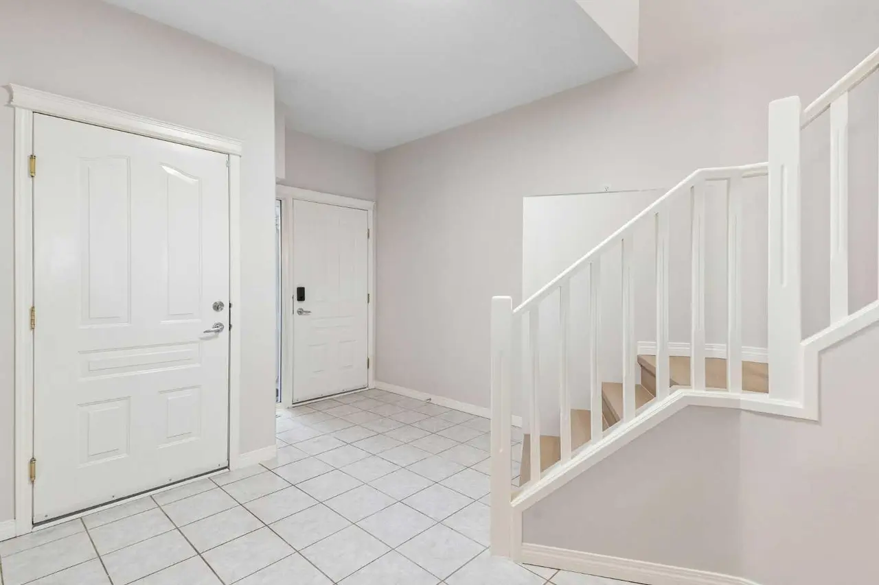 84 Rocky Vista Terrace NW