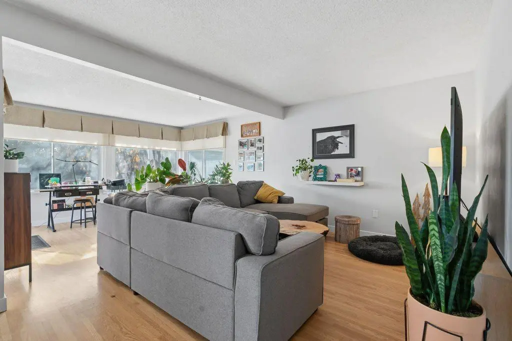 3239 Kenmare Crescent SW