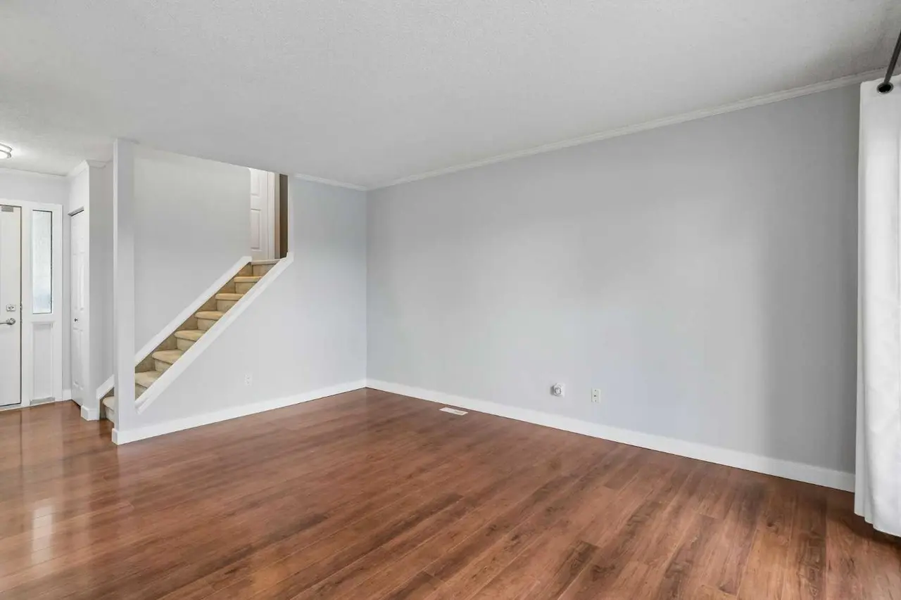 1, 99 Grier Place NE