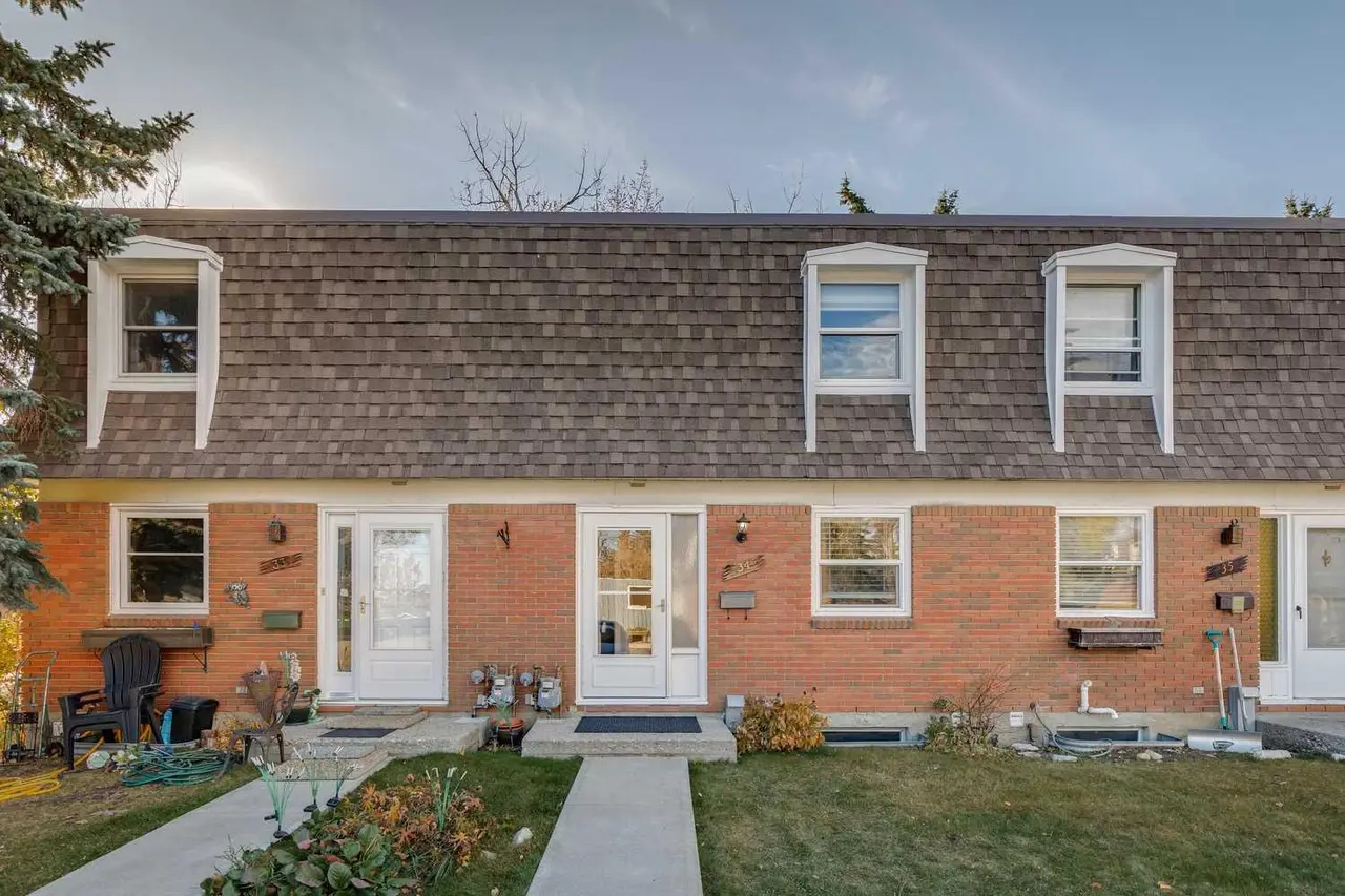 34, 330 Canterbury Drive SW