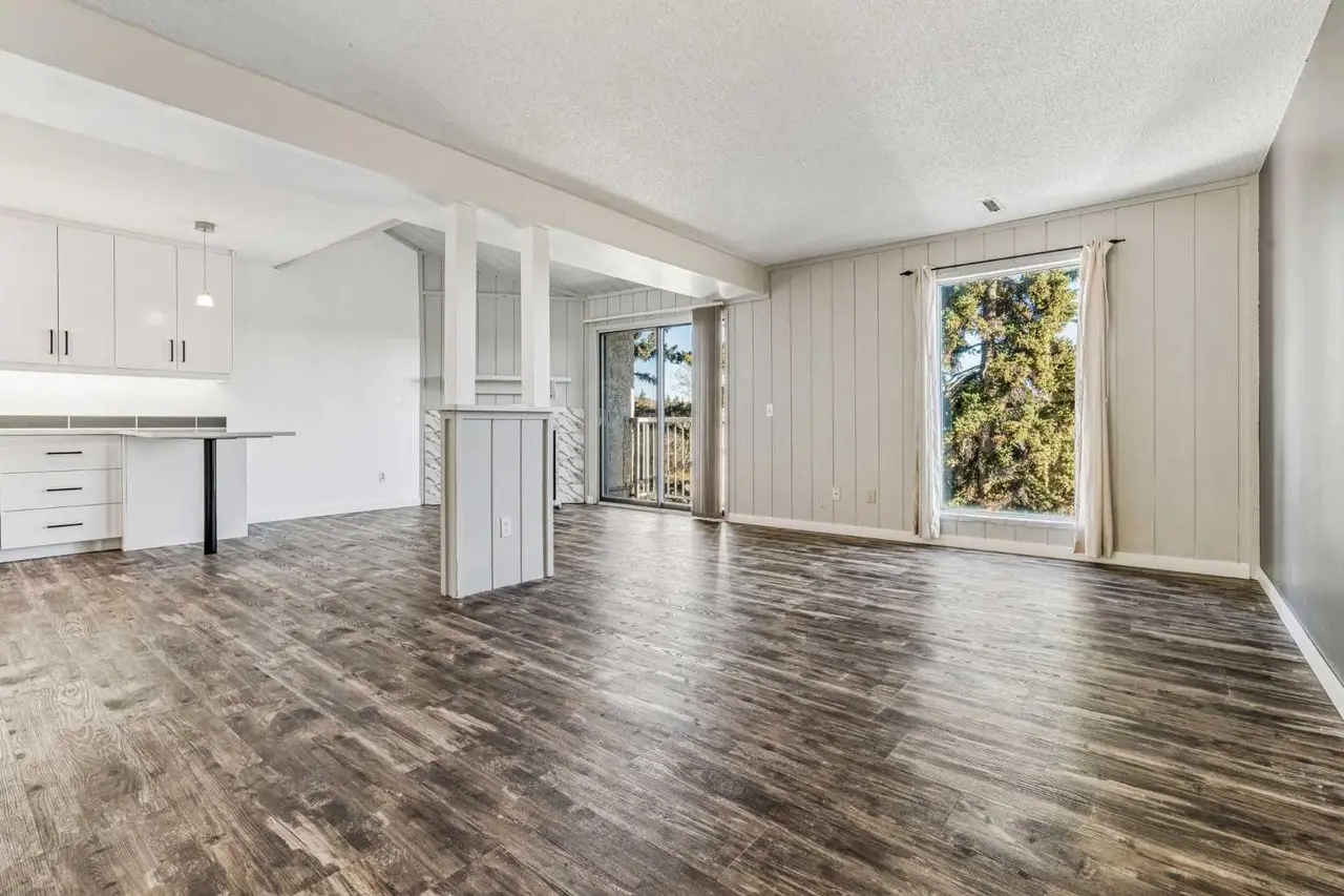 401, 3500 Varsity Drive NW