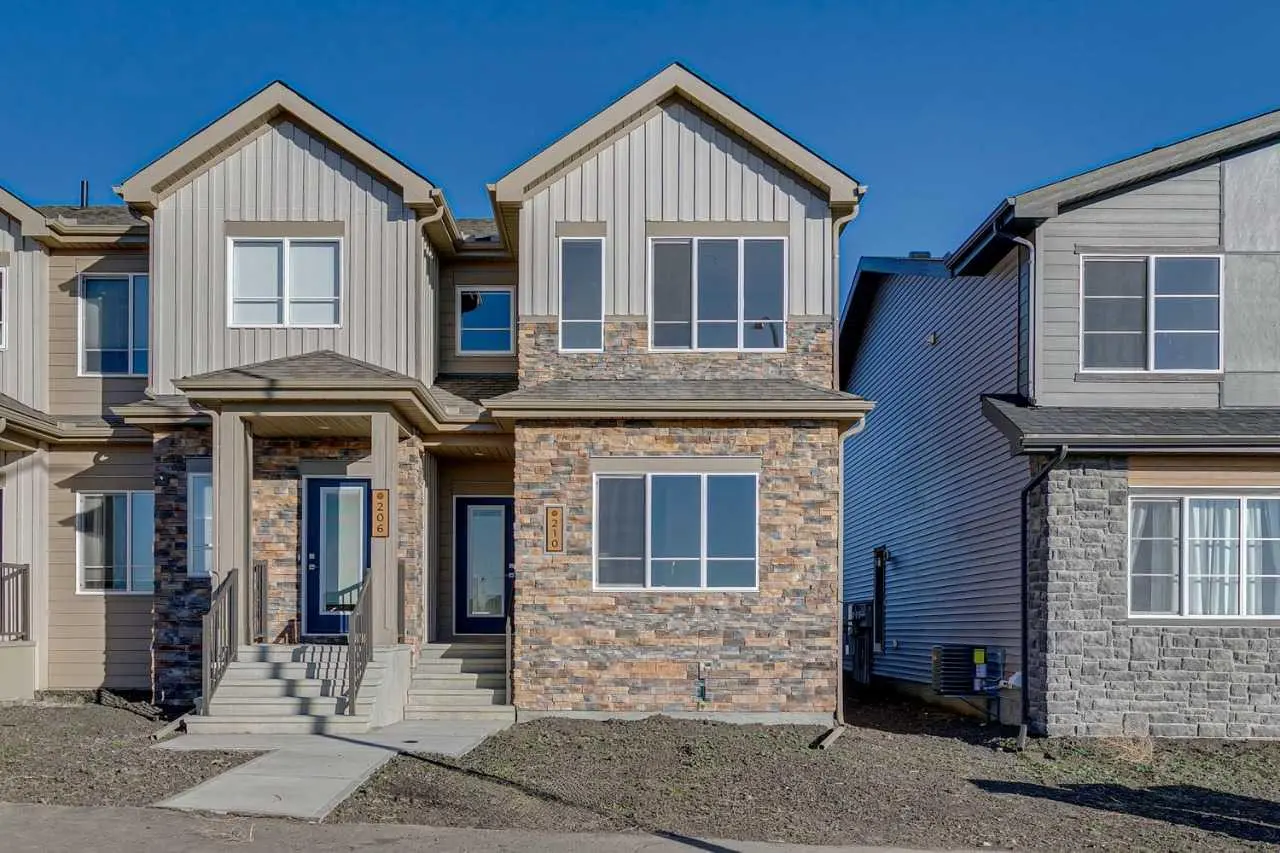 210 Heartwood Parade SE