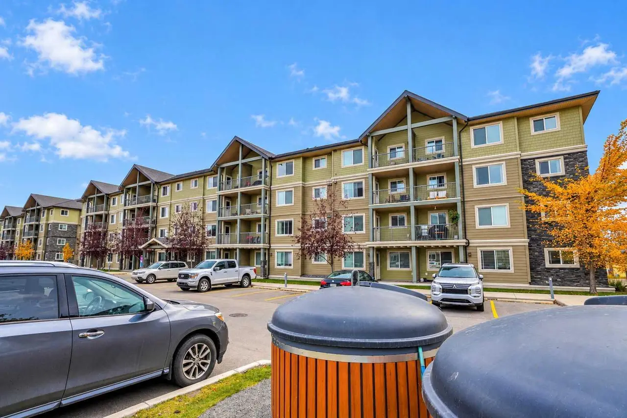 1204, 181 Skyview Ranch Manor NE