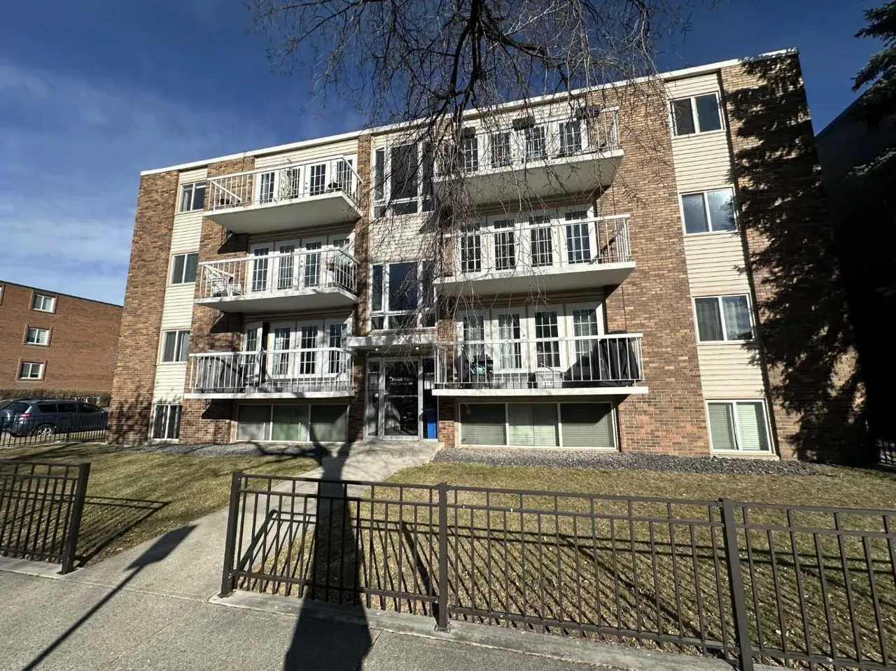 204, 1534 15 Avenue SW