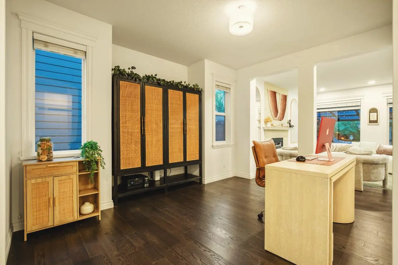 211 Auburn Sound Circle SE