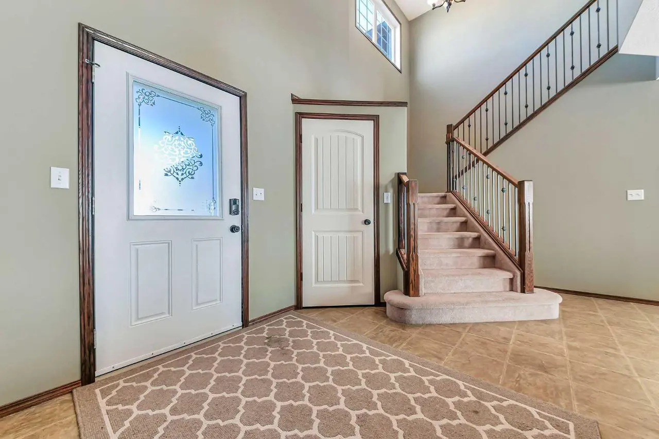 61 Lanterman Close 