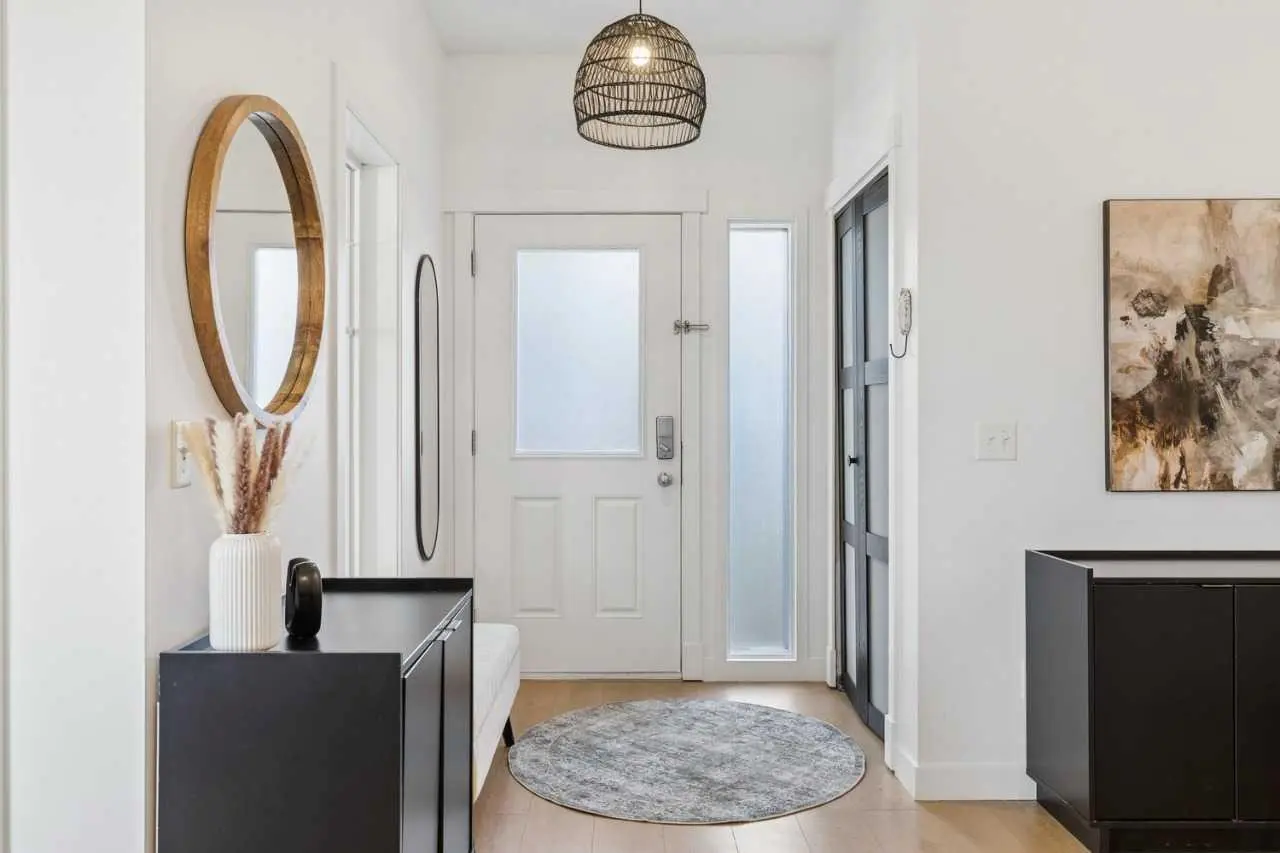 306, 281 Cougar Ridge Drive SW
