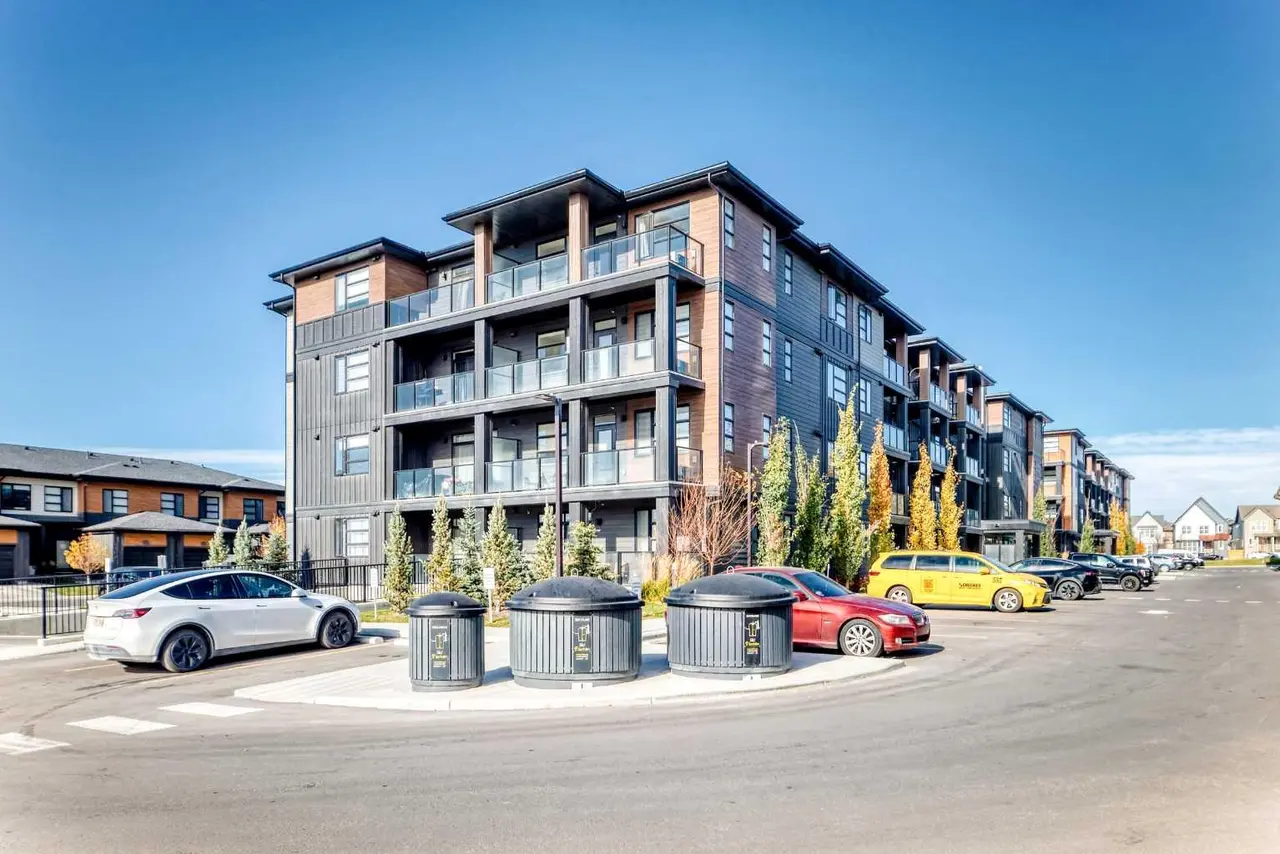 2409, 55 Lucas Way NW