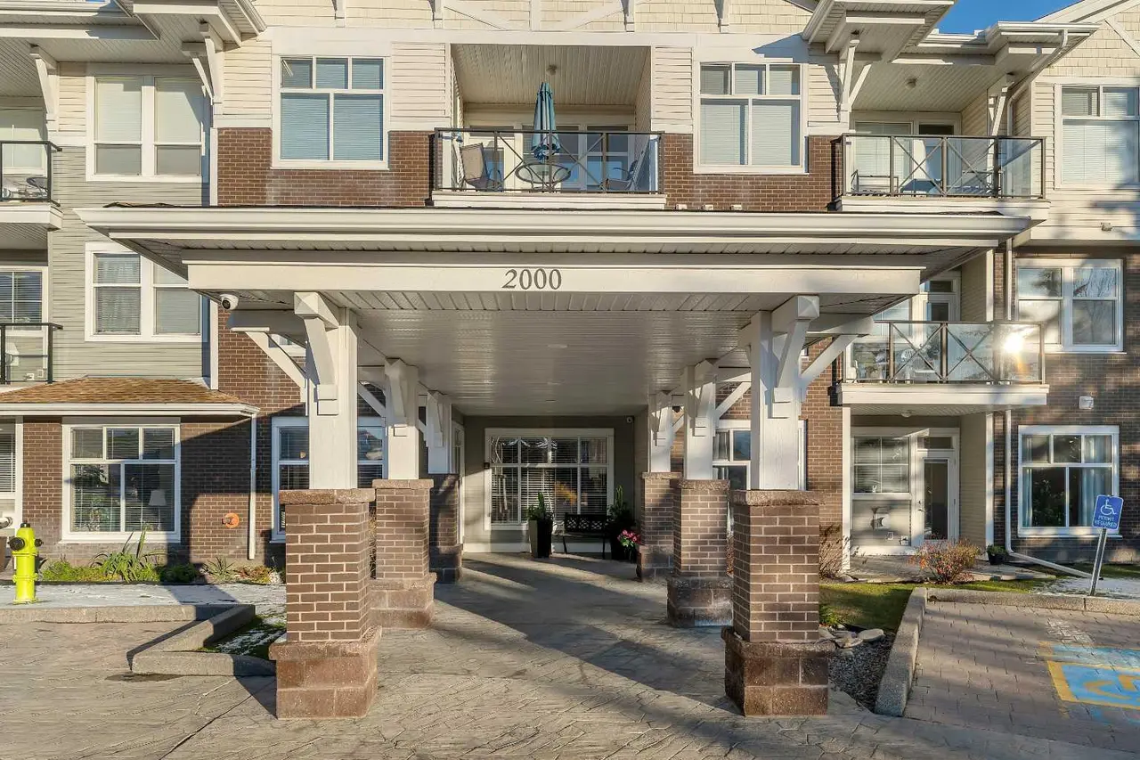 2222, 1010 Arbour Lake Road NW