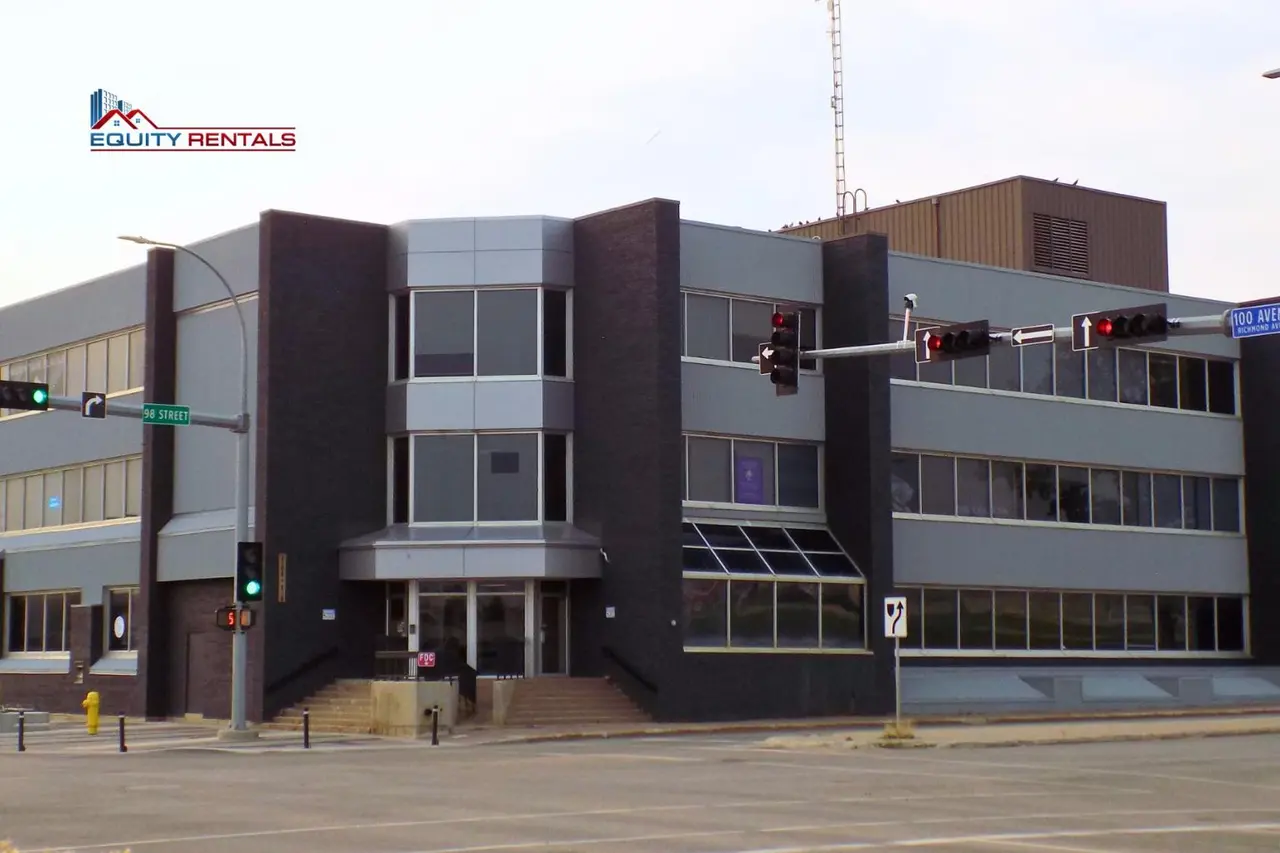 104B, 9804 100 Avenue